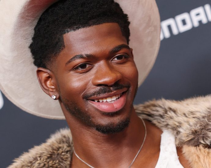 lil-nas-x-shares-his-late-mother’s-loving-voicemail-ahead-of-new-song-‘world’s-greatest’