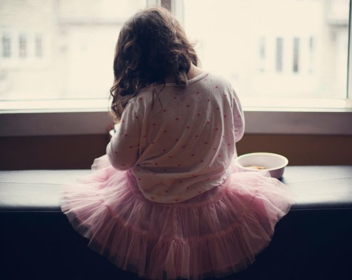 my-child-brought-home-a-pink-princess-nightgown-—-then-said-5-words-that-cracked-me-wide-open