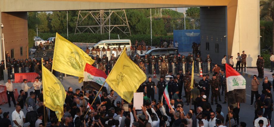 iran-urges-iraq-to-lift-flight-ban-amid-us-sanctions