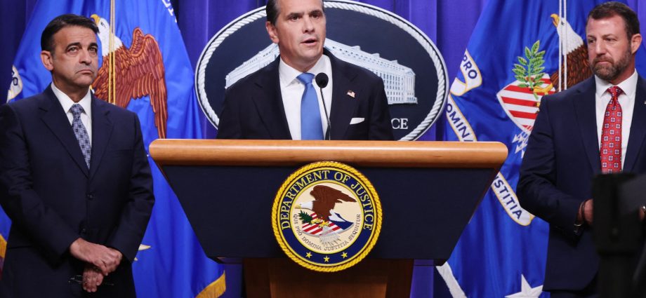 miami-judge-rules-federal-noncitizen-voting-law-violates-us-constitution