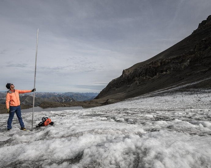 swiss-glaciers-vanished-by-nearly-a-fifth-in-recent-years,-scientists-say