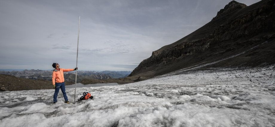 swiss-glaciers-vanished-by-nearly-a-fifth-in-recent-years,-scientists-say