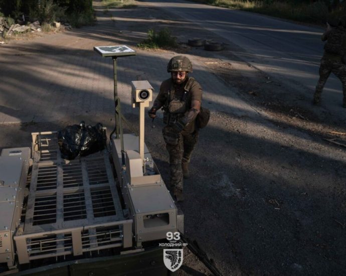 ukraine’s-former-defense-minister,-dismissed-suddenly,-has-announced-army-of-robots.-he-says-target-is-$10,000-per-unit-and-need-is-tens-of-thousands