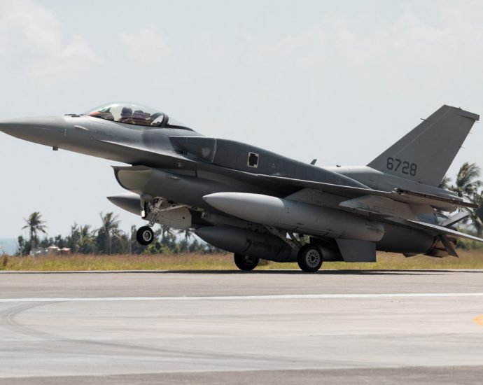 us-delivers-f-16v-fighter-jets-to-taiwan-as-island-eyes-threat-from-china