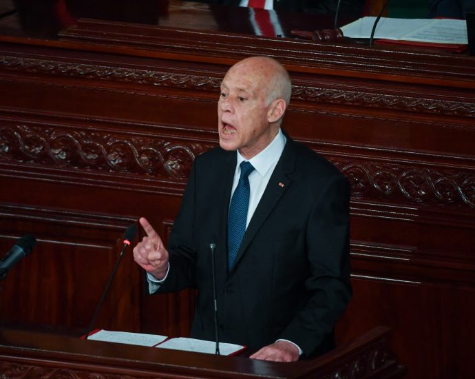 tunisia-softens-its-‘false-news’-penalty.-what-really-changed,-and-why-now?