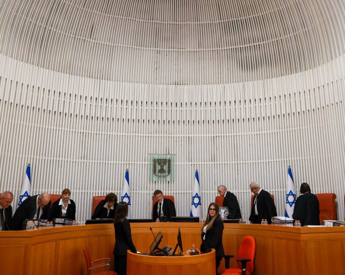 israel’s-supreme-court-overturns-election-panel-ban-on-arab-parties
