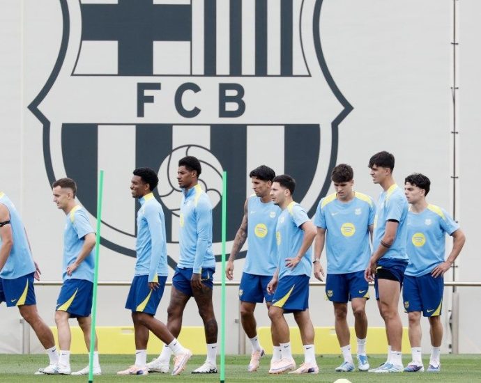 what-is-fc-barcelona’s-negreira-case,-and-what-are-the-charges?