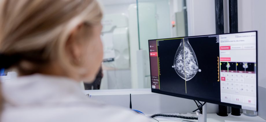 what-women-should-know-about-breast-cancer-risk-this-october