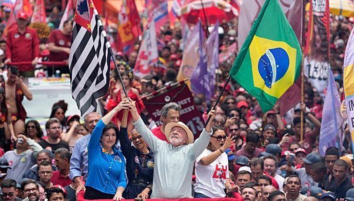 brazil’s-lula-and-flavio-bolsonaro-wrap-up-campaigns-on-eve-of-tight-vote