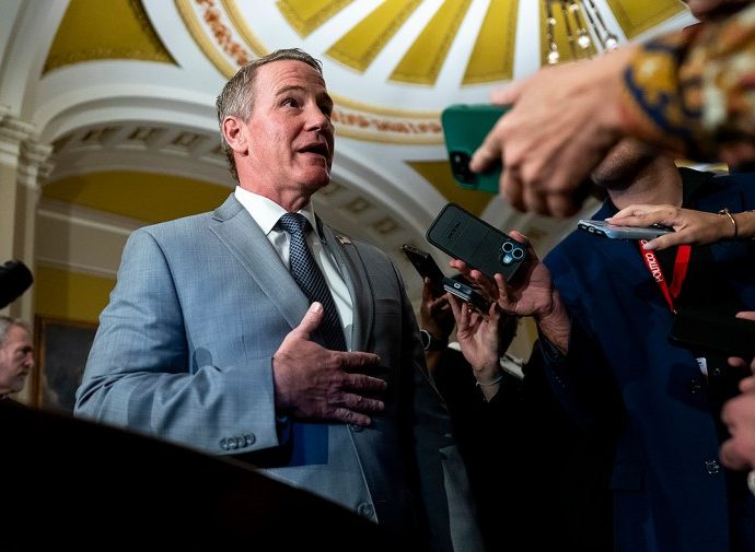 gop-wrestles-with-rising-data-center-backlash-weeks-before-midterms