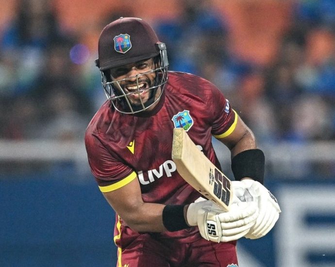 west-indies-beat-india-in-record-chase-as-hope-hits-162-in-third-odi