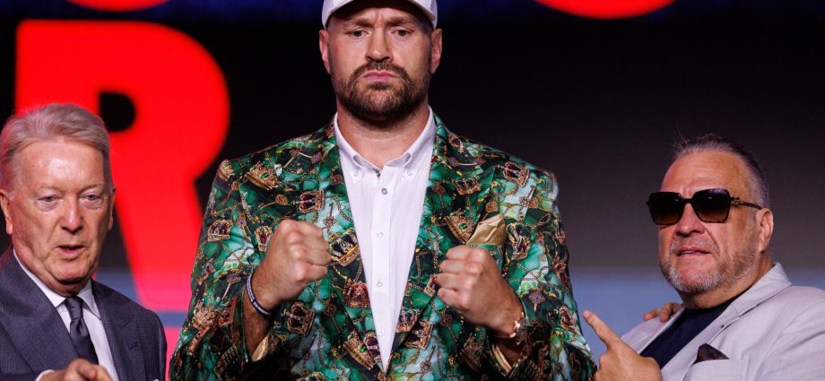 fury-to-invite-us-traitor-47-to-lead-ring-walk-before-joshua-fight