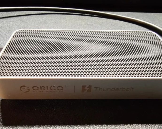 orico-x50-review:-a-sleek-thunderbolt-5-ssd-enclosure