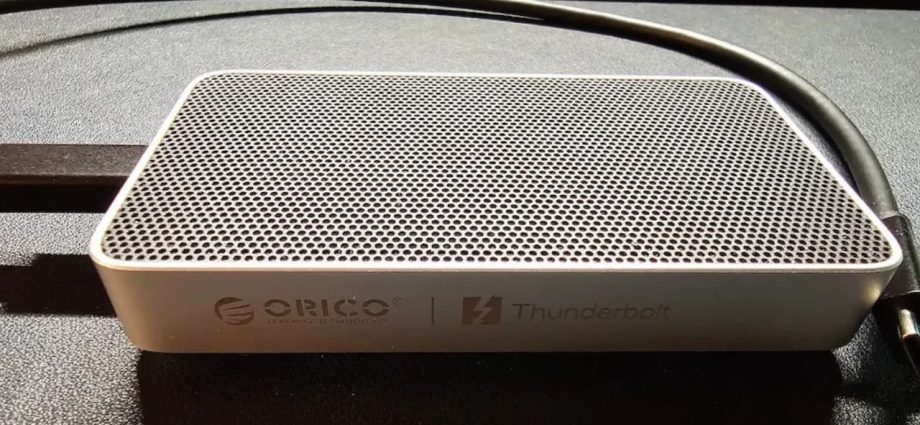 orico-x50-review:-a-sleek-thunderbolt-5-ssd-enclosure