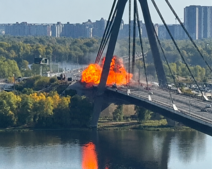 russia’s-drones-keep-targeting-the-bridges-kyiv-can’t-easily-replace—now-the-northern-crossing-is-cratered