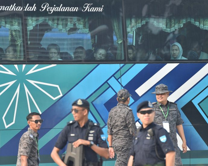 nearly-1,500-migrants-arrive-in-myanmar-from-malaysia-despite-un-warnings