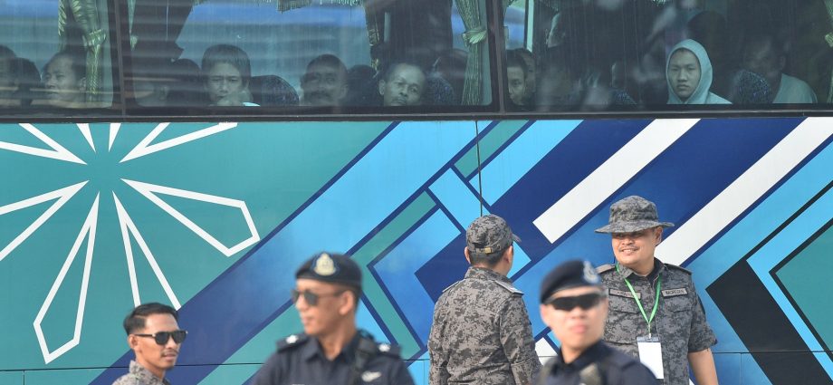 nearly-1,500-migrants-arrive-in-myanmar-from-malaysia-despite-un-warnings