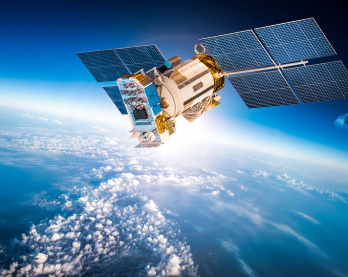 Pentagon Backs Ambitious Plan to Beam Solar Power From Space
