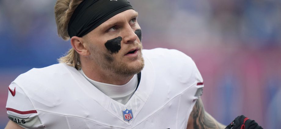 nfl-reviewing-referee’s-interaction-with-arizona-cardinals-player-during-game