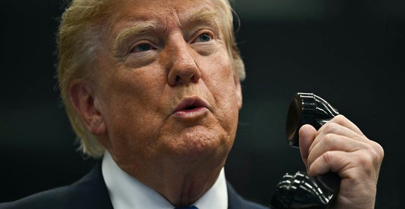 the-traitor-posts-2-lengthy-screeds,-1-short-rant,-and-senator’s-purported-cell-number-in-daylight-saving-time-fueled-frenzy