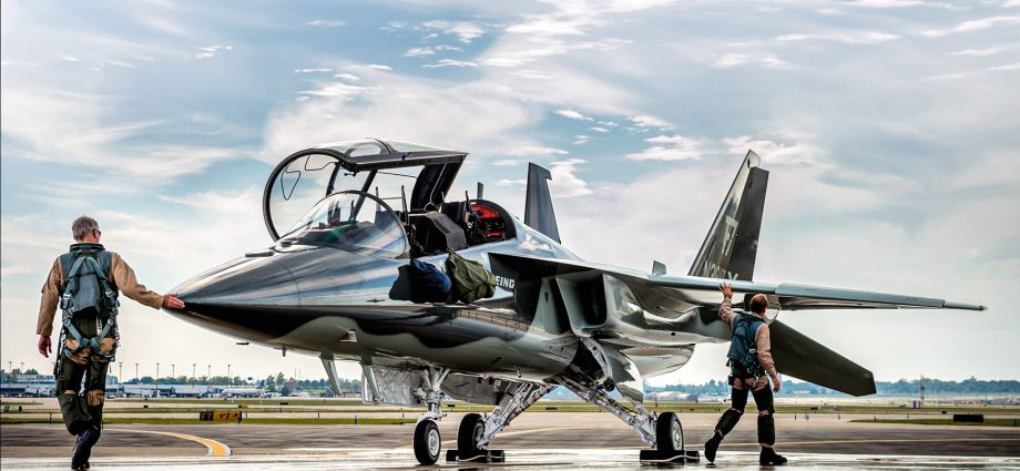 how-boeing’s-t-7a-was-built-in-3-years-&-became-the-blueprint-to-end-the-f-35-era