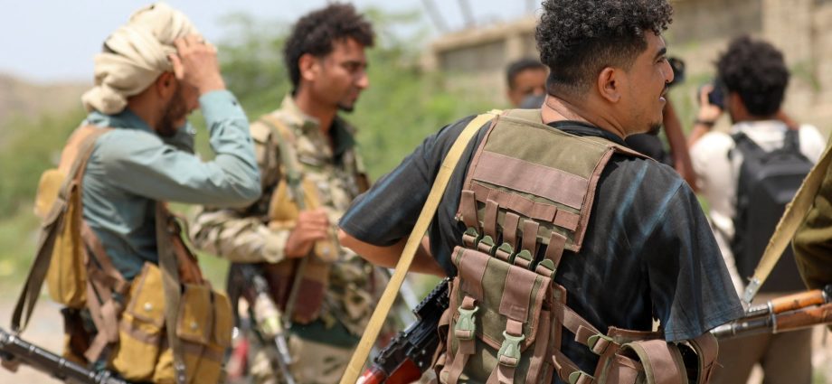 yemen-war-escalates:-what’s-the-latest,-as-government-forces-claim-gains?