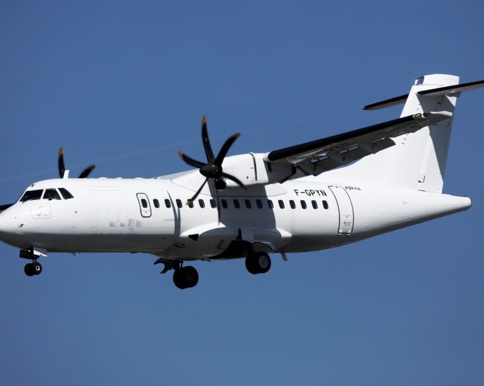 nigeria-launches-rescue-after-military-plane-crashes-with-32-aboard