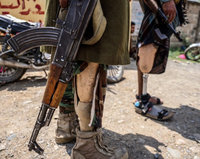 yemeni-gov’t-forces-aim-for-sanaa,-but-houthi-defeat-will-be-a-challenge