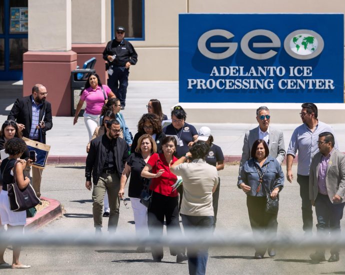 department-of-homeland-security-buys-two-more-detention-centers-in-california-for-$950-million