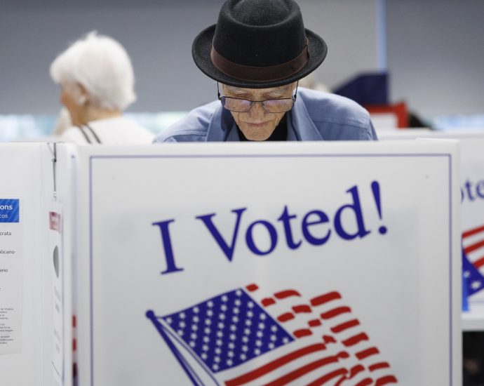 early-voting-‘way-ahead’-of-last-midterm-numbers-in-states-with-ballots-out