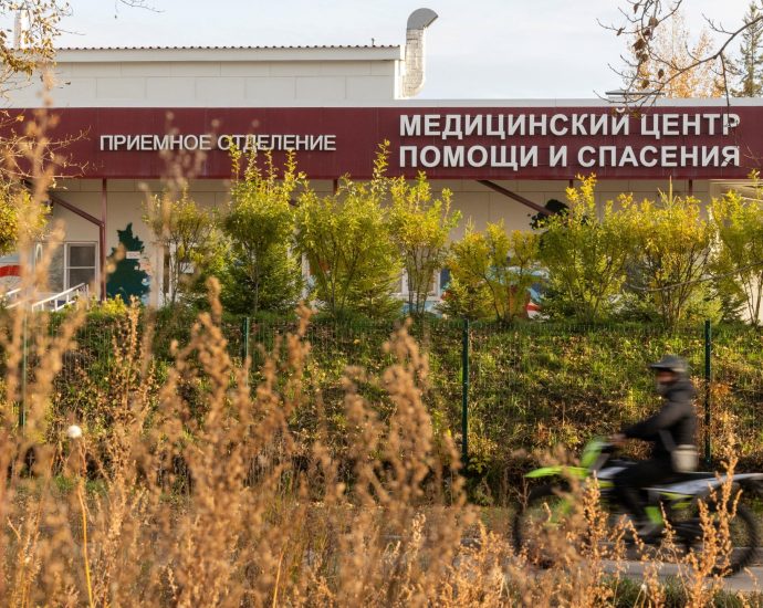 russia-plague-quarantine-following-lab-death:-should-we-be-worried?