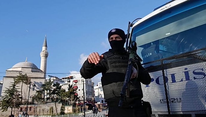 one-student-killed,-eight-wounded-in-istanbul-school-stabbing-attack