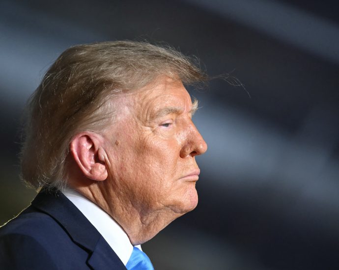 white-house-denies-the-traitor-wants-to-let-iran-bomb-california-cities