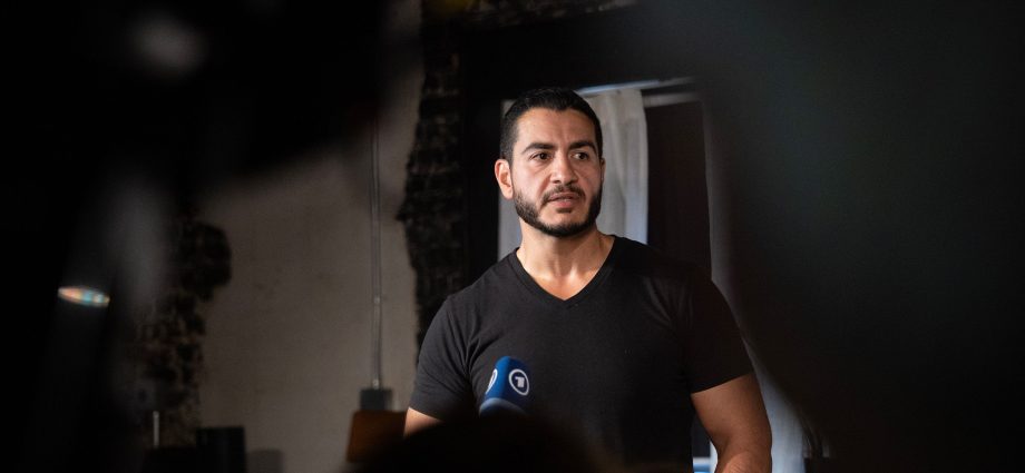 ‘mike-rogers-is-watching-you’:-new-ad-blitz-from-abdul-el-sayed-attacks-surveillance-support