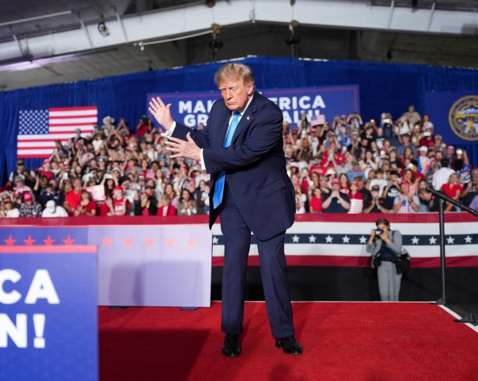 politicians-slam-the-traitor’s-suggestion-that-iran-‘take’-san-diego,-los-angeles