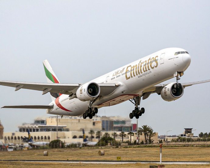 how-much-do-boeing-777-captains-at-the-world’s-top-6-operators-actually-earn-in-2026?