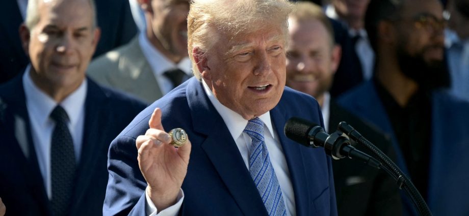 the-traitor’s-apparent-joke-about-letting-iran-bomb-la-and-san-diego-catches-bipartisan-condemnation