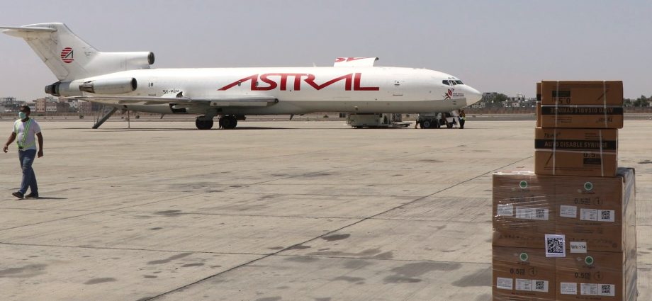 yemen’s-houthis-attack-aden-airport;-saudi-forces-down-missile-near-riyadh
