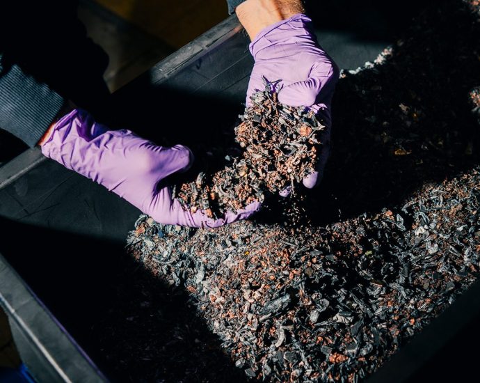 vianode-and-faam-demonstrate-anode-graphite-recycling-from-battery-production-scrap