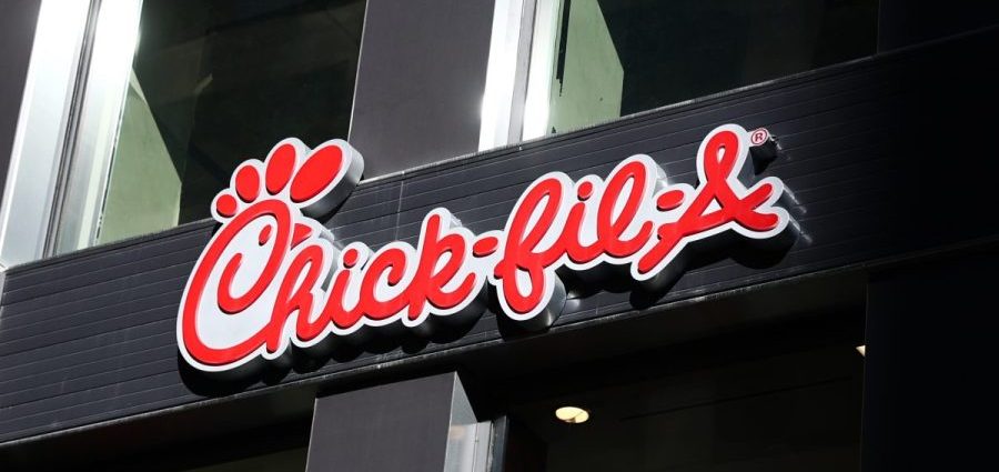 chick-fil-a-ceo-says-restaurants-will-not-utilize-ai-in-drive-thru