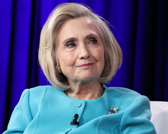 hillary-clinton-endorses-peggy-flanagan-in-minnesota-senate-race
