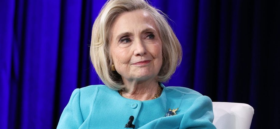 hillary-clinton-endorses-peggy-flanagan-in-minnesota-senate-race