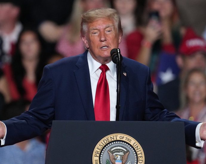 the-traitor-interrupted-by-protesters-at-texas-rally