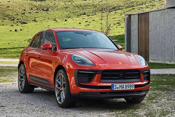 Porsche Will Fit A Petrol Engine In The Macan Again In 2028