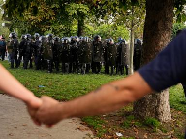 gruesome-injuries-throw-spotlight-on-france’s-policing-of-high-school-protests