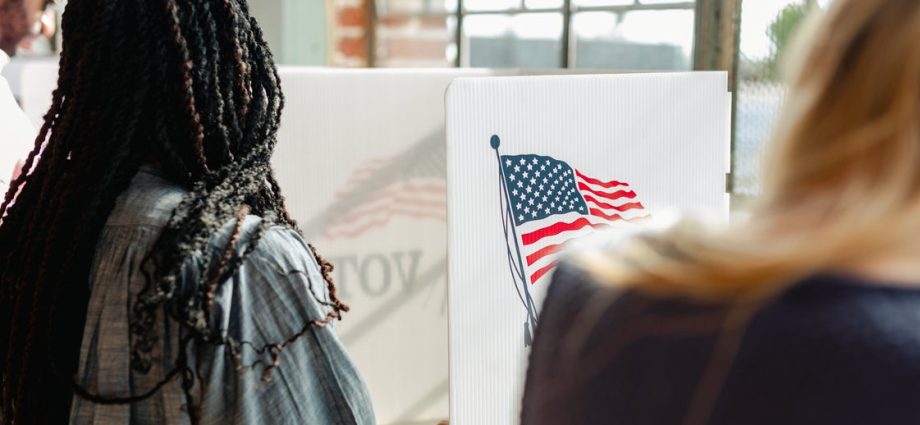 democrats,-take-note:-these-are-3-issues-gen-z-voters-are-zooming-in-on