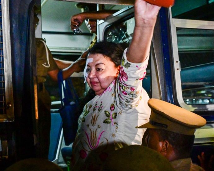 sri-lanka-arrests-ex-president-rajapaksa’s-wife-in-graft-case