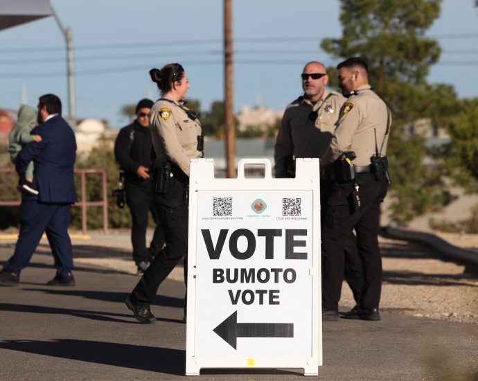 what-to-expect-at-the-polling-place-amid-uncertainty-over-federal-agents