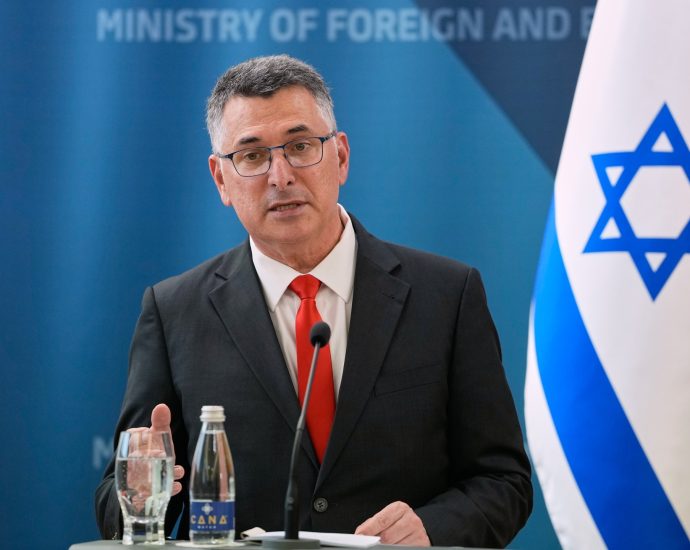 colombian-embassy-to-open-in-jerusalem,-israeli-fm-says