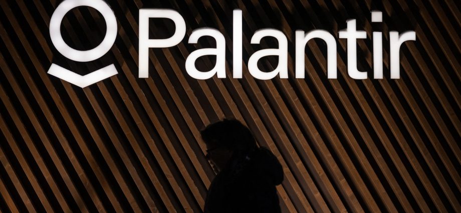 usa-today-execs-say-their-reporters-are-spreading-‘untruths’-about-partnership-with-surveillance-giant-palantir